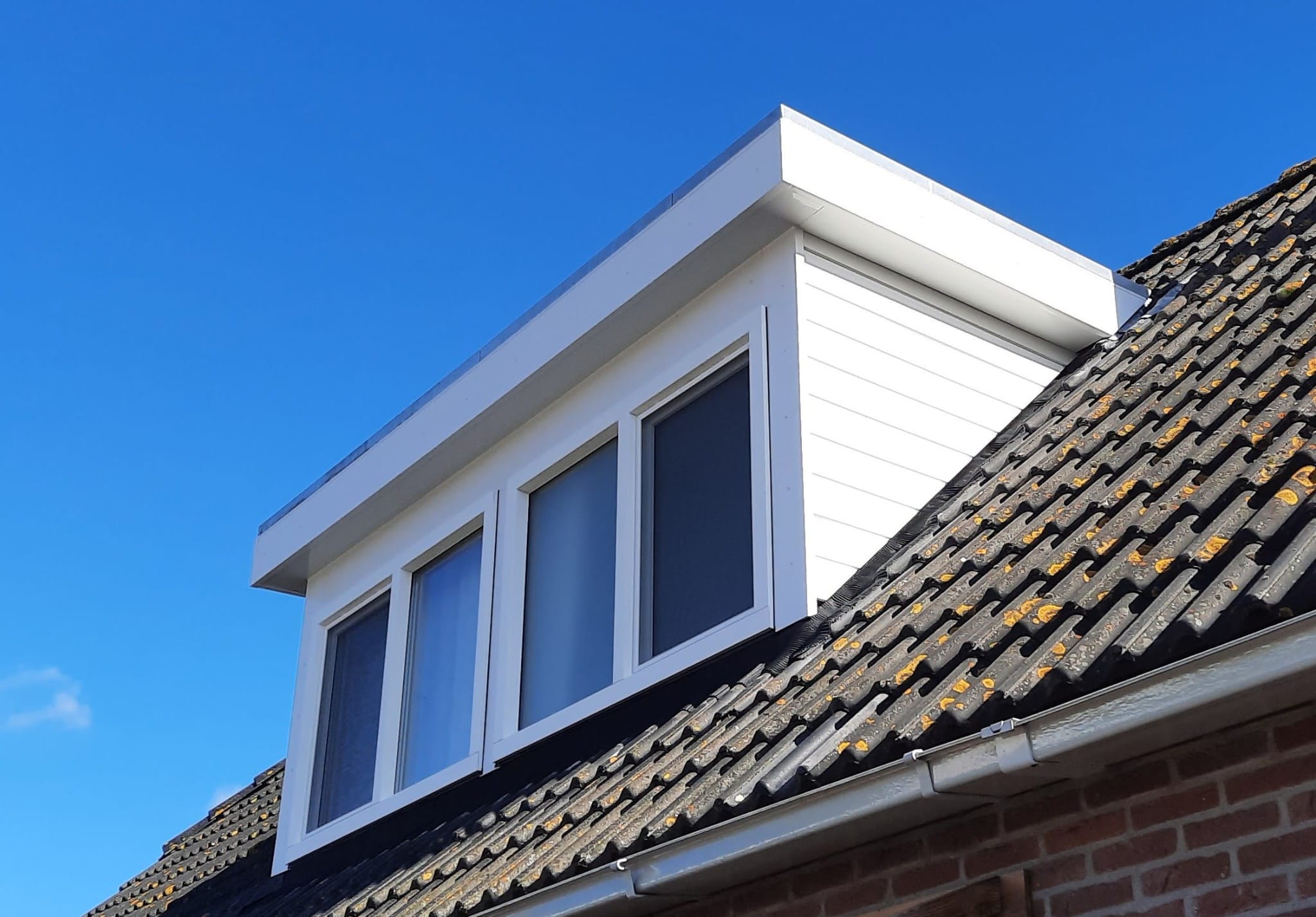 Dakkapel kunststof kozijnen